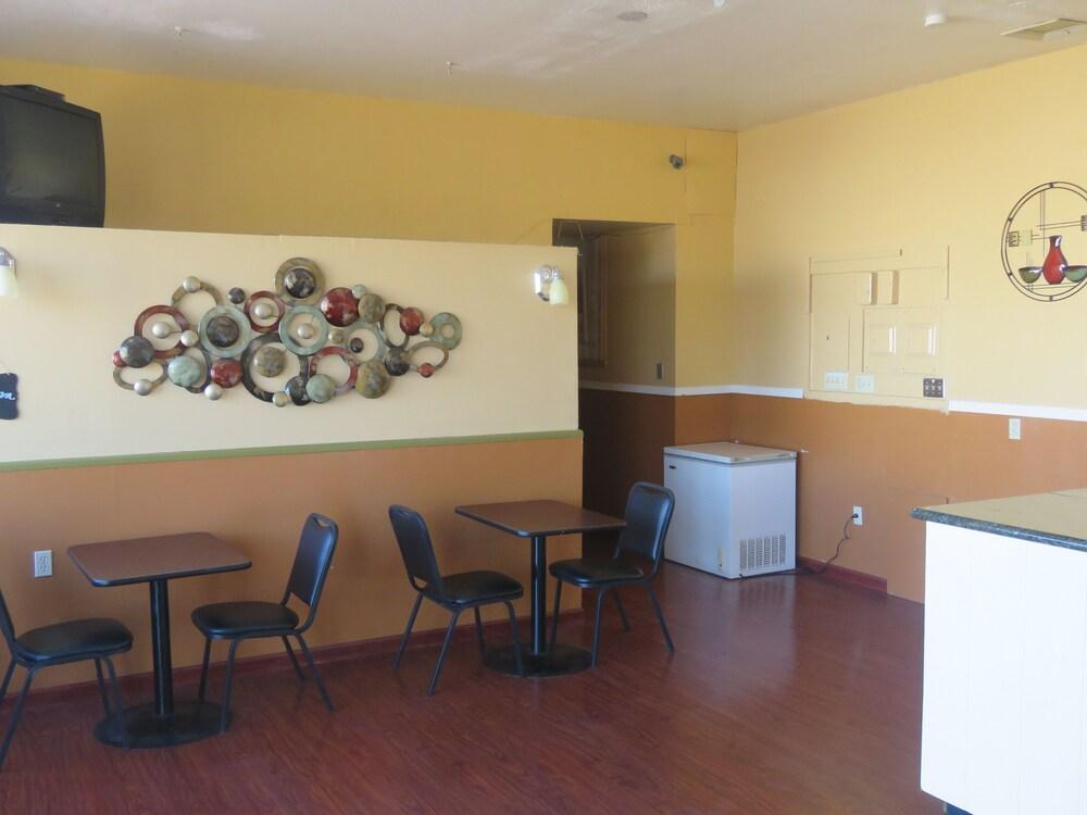 Economy Inn Socorro Exterior photo