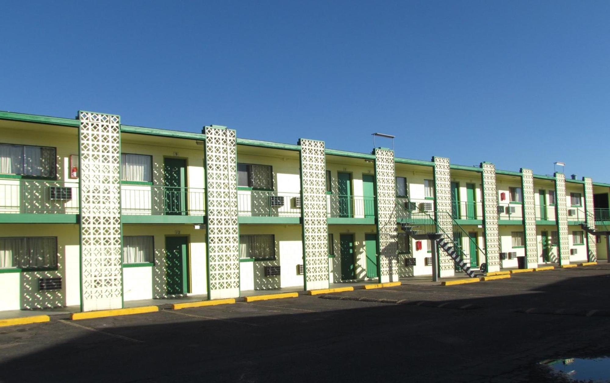 Economy Inn Socorro Exterior photo